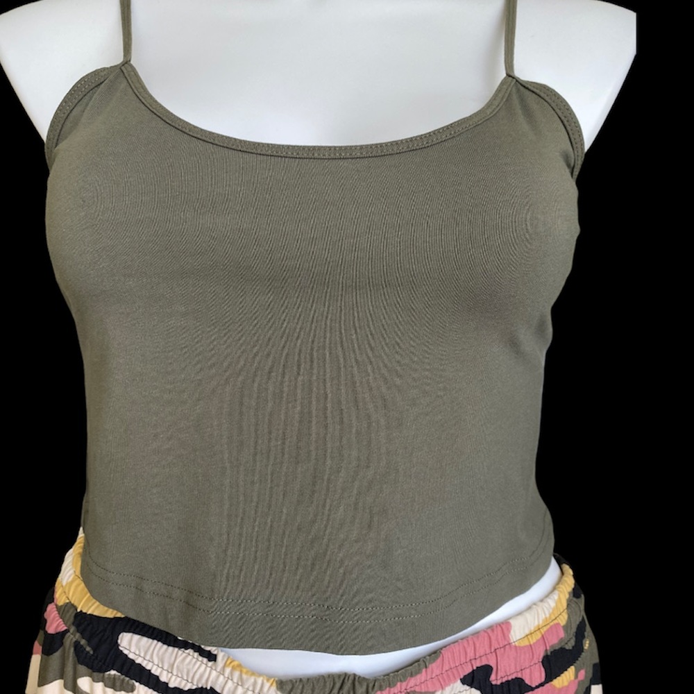 bp Crop Top - Picture 3 of 4